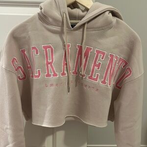 cropped hoodie